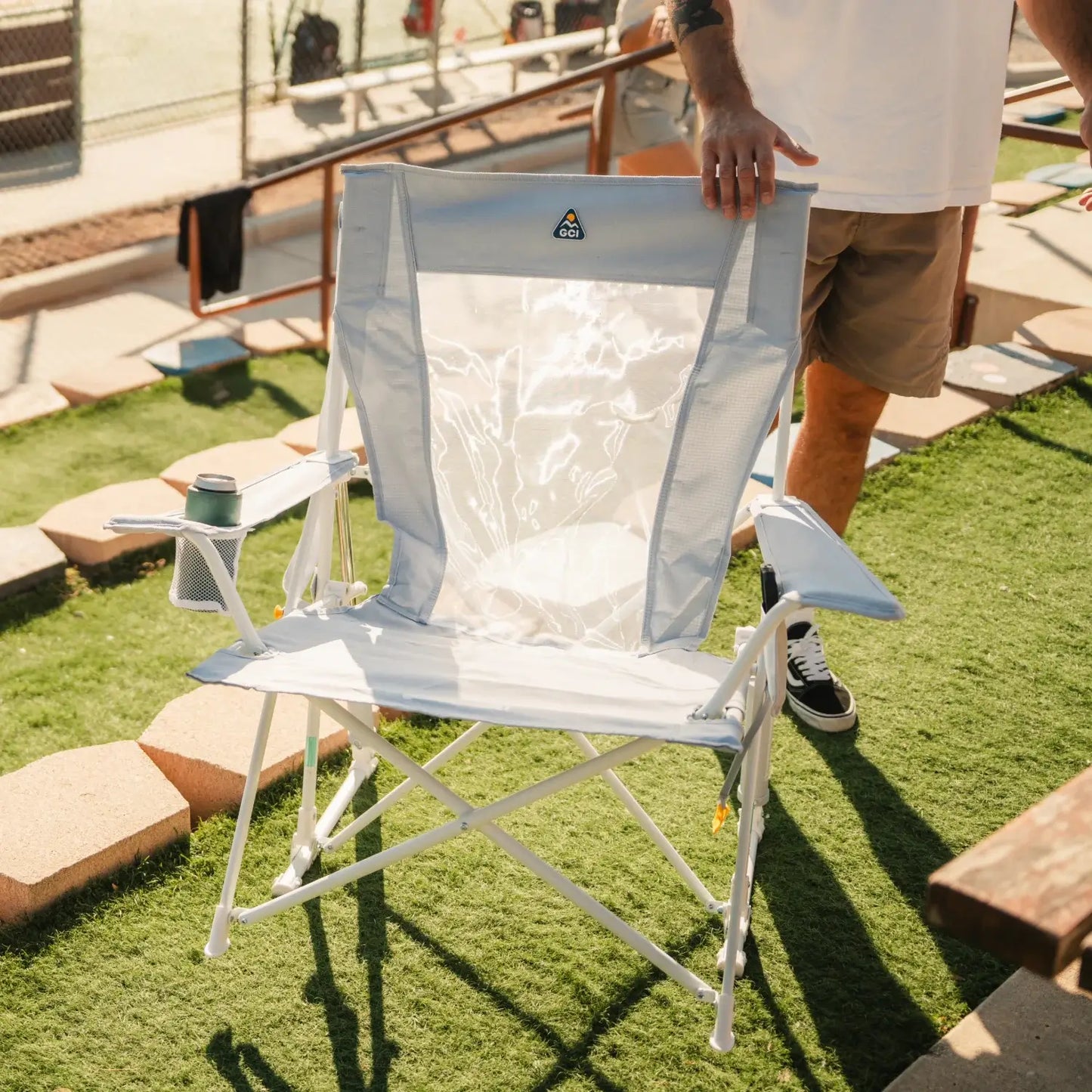 Smooth Motion Comfort Pro Rocker XL - Choice 107 - Heavy-Duty Kickback Rocker with Beverage Holder Detail